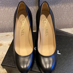 Chanel pumps worn one time